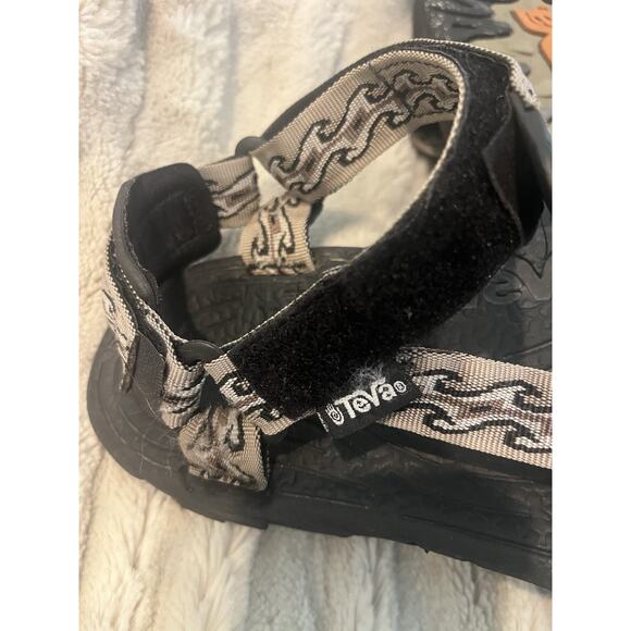 Teva Sandals - Used - Terradactyl Black with Patterned Straps - Size 12 - Picture 4 of 6